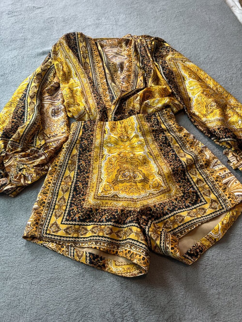 Bronx and Banco Bedouin Runway Set Top and Shorts XS - Picture 5 of 16